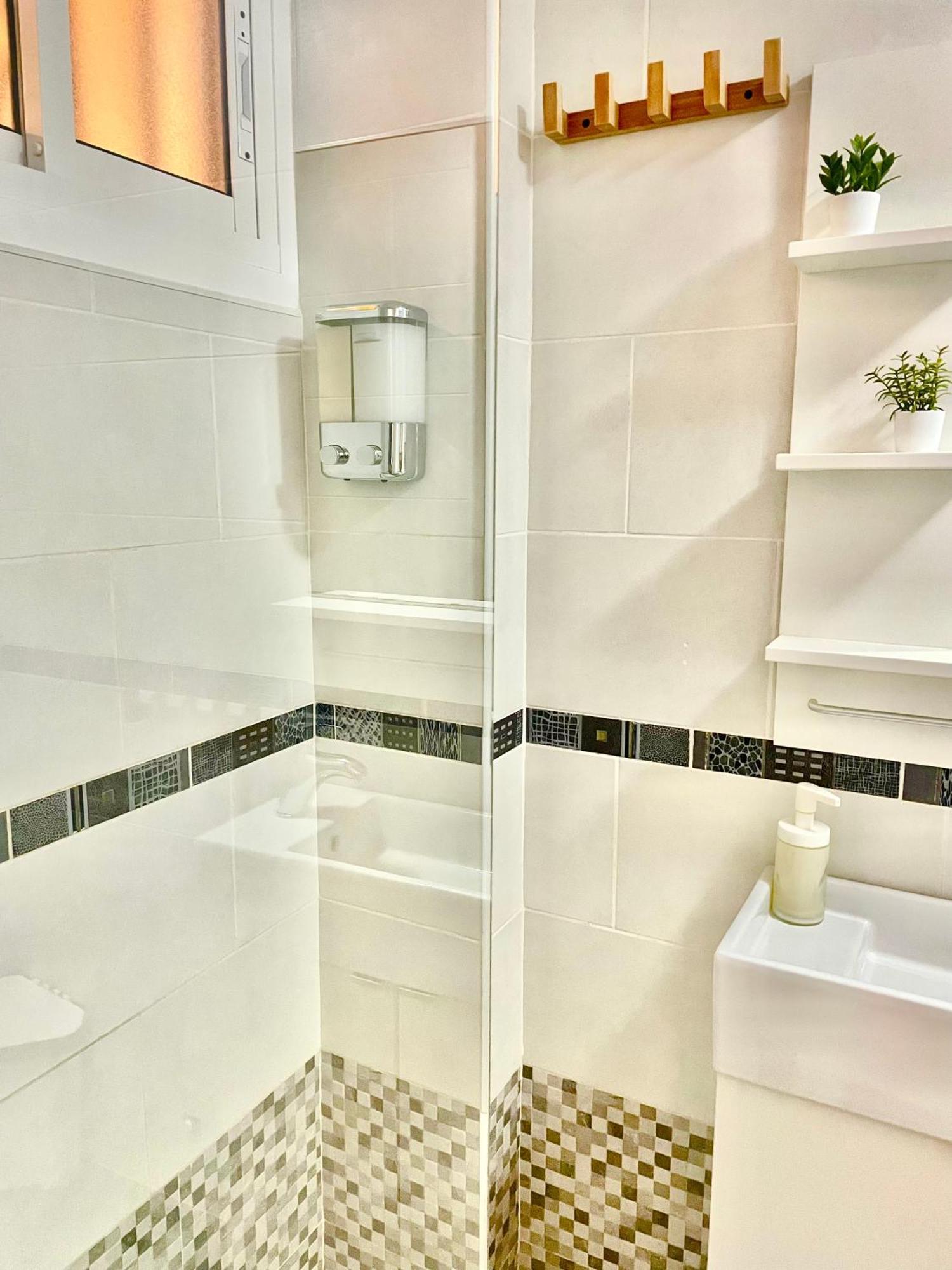 Luxury Suites Minerva Beach Беналмадена Екстериор снимка